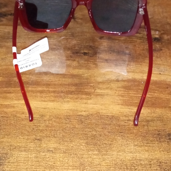 NWT TORRID SUNGLASSES - Picture 3 of 5